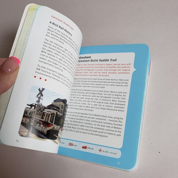 Walk‎ There! 50 Treks In And Around Portland And Vancouver Paperback Guidebook - Picture 10 of 11